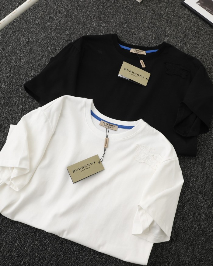 【限定】 バーバリー 激安通販 軍馬シート刺繍夏のラウンドネック半袖Tシャツ2色