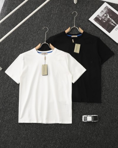 【限定】 バーバリー 激安通販 軍馬シート刺繍夏のラウンドネック半袖Tシャツ2色