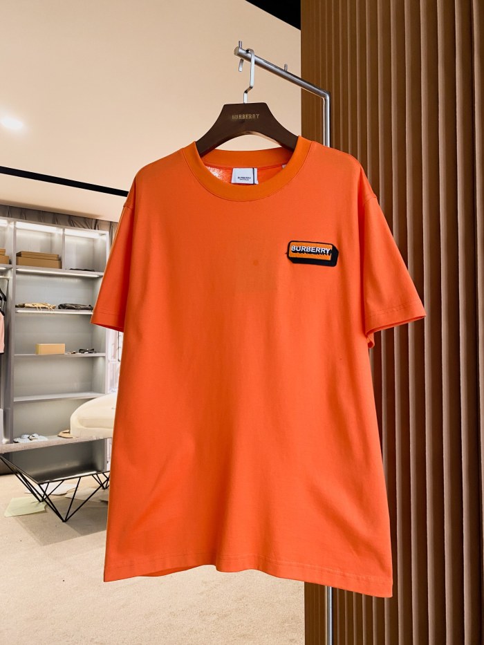 日本未入荷 バーバリー n級品 マイクロロゴ入りコットンのゆったり半袖Tシャツ