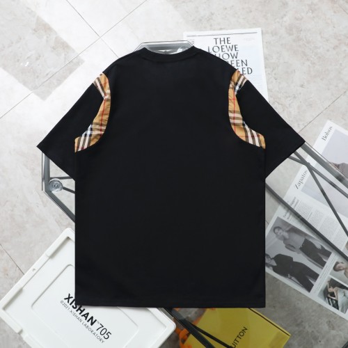 ★超人気 バーバリー 偽物通販  彫刻圧印戦馬綴じ袖カジュアル丸首半袖Tシャツ