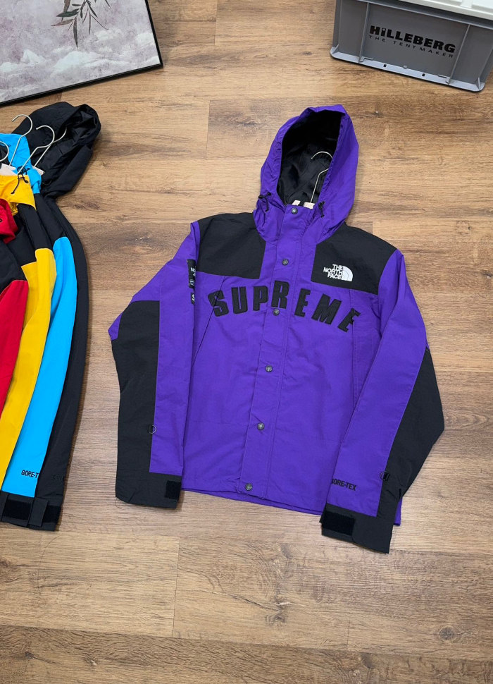 【限定】シュプリーム コピーおすすめ THENORTHFACE&SUPREME/ノースフェイスSUP連名パンチスーツ5色