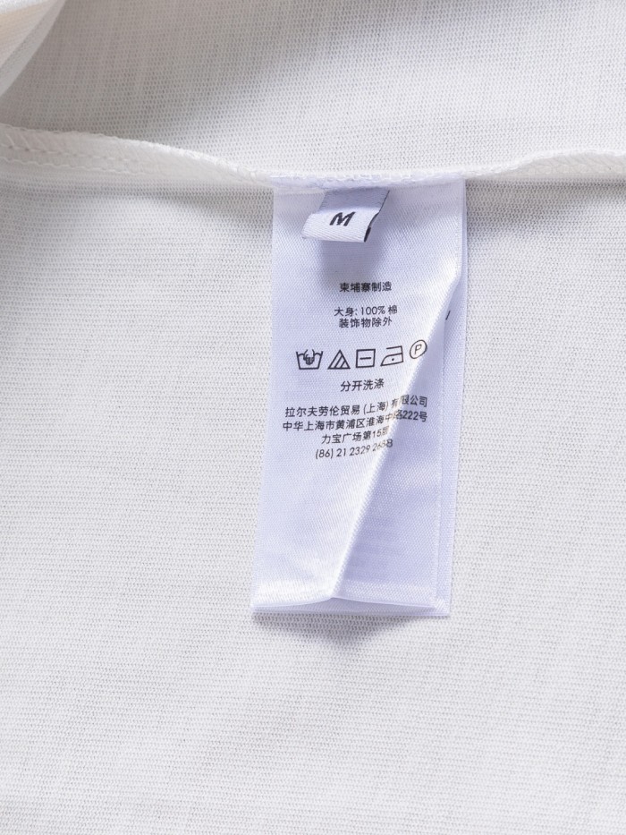 日本未入荷 ディオール n級品 25 ss胸元刺繍アルファベット手描きサインＴシャツ