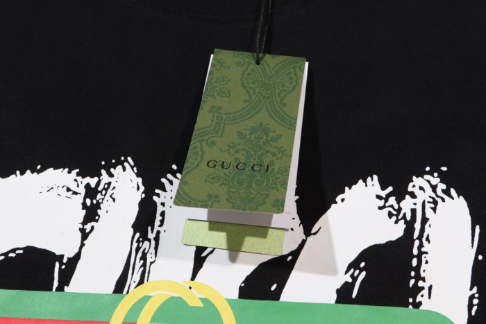 ★超人気グッチ スーパーコピー アルファベットロゴプリントTシャツ