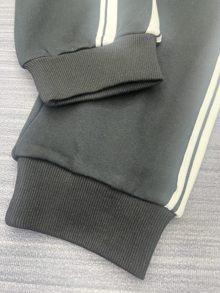 入手困難 グッチ 偽物通販 刺繍織りガウチョパンツ
