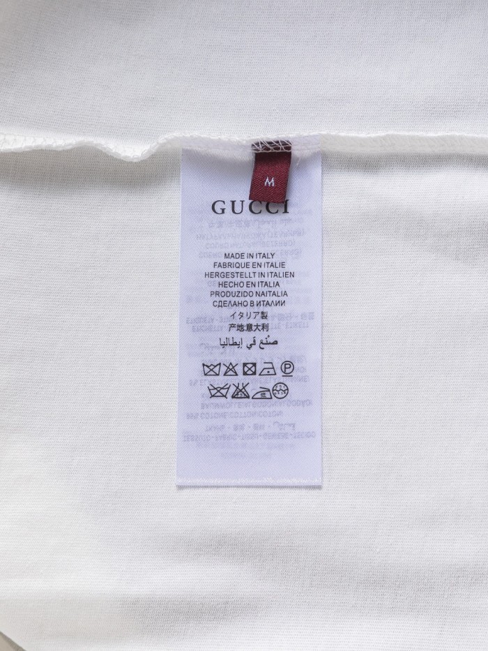 一目惚れ♪ グッチ コピーおすすめ 胸ダブルの文字の刺繍🪡ロゴ襟カフススプライシングＴシャツ