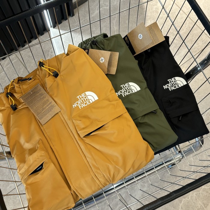 日本未入荷 ザノースフェイス 激安通販 カップル用フードポンチョ3色