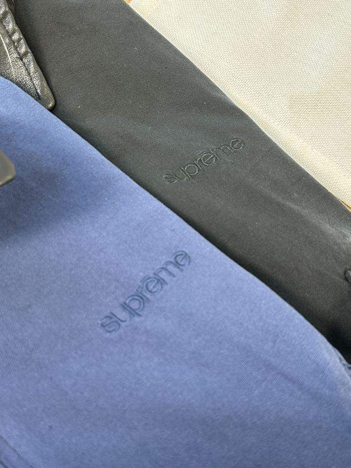 日本未入荷 シュプリーム 偽物通販  胸ロゴポケットデザインファスナー取り外し可能フード開閉水洗ジャケット4色
