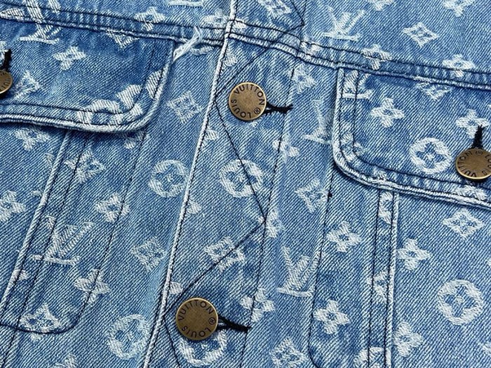 ★超人気 シュプリーム  n級品 ルイヴィトンx Supreme連名の老花満印ロゴアルファベットプリントカップル水洗いデニムジャケット