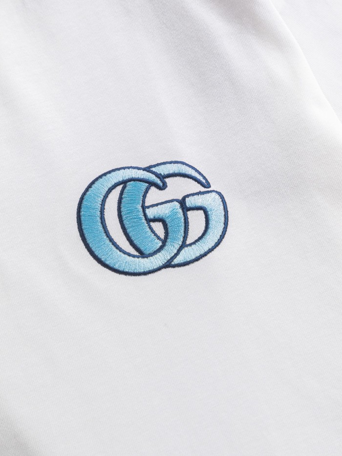 使い勝手良し グッチ n級品 胸ダブルG 2色の文字の刺繍🪡ロゴ襟カフススプライシングＴシャツ