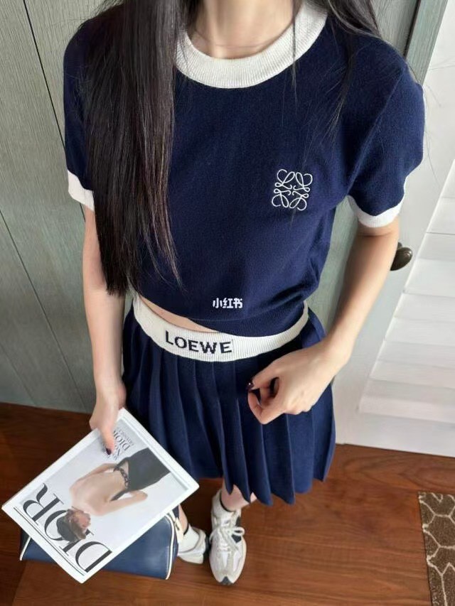 稀少 ロエベ 偽物通販  25 ssアルファベット刺繍ニットハーフスカートセット