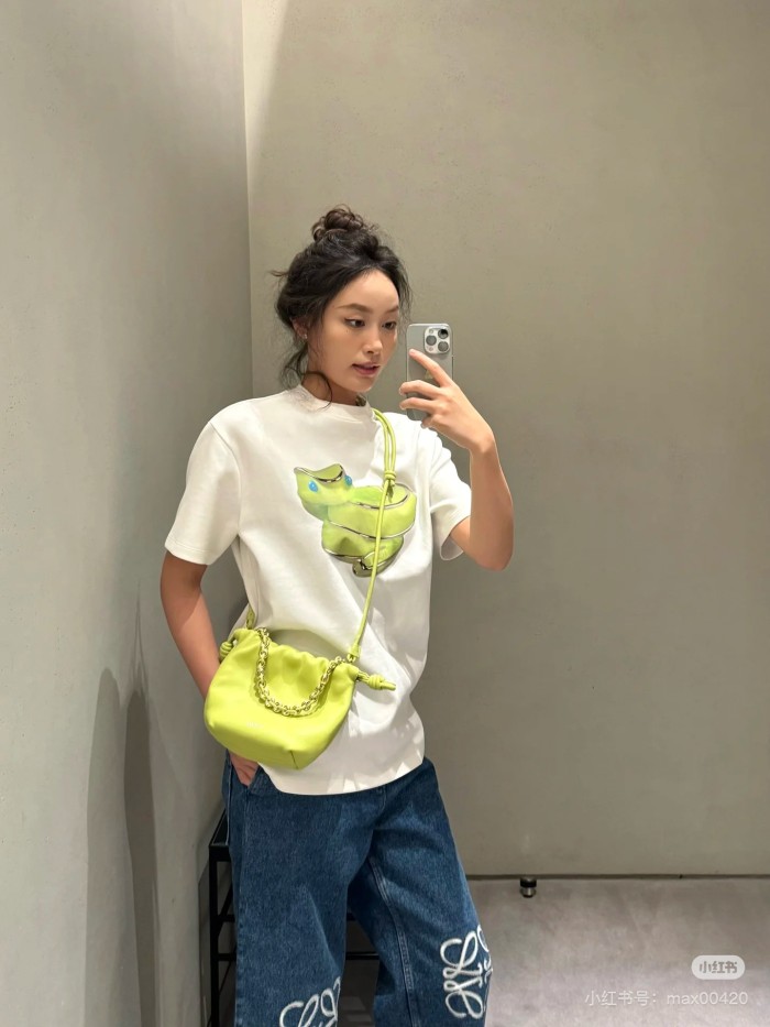 大人気 ロエベ 偽物通販 2025春夏新作プリントアルファベットロゴラウンドネック半袖Tシャツ2色
