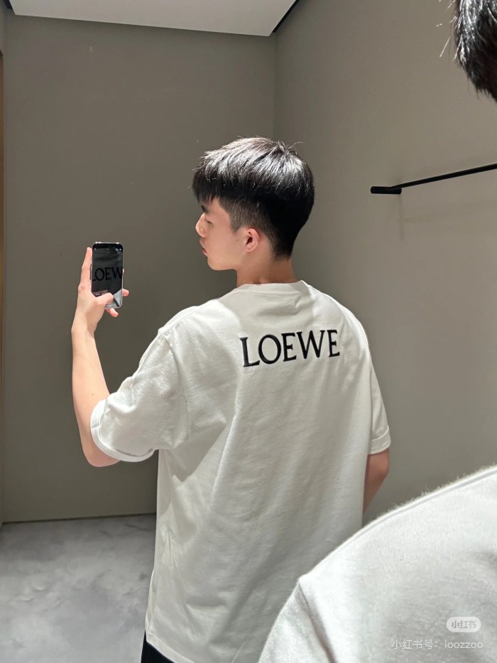 稀少 ロエベ 激安通販 2025春夏新作プリントアルファベットロゴラウンドネック半袖Tシャツ2色
