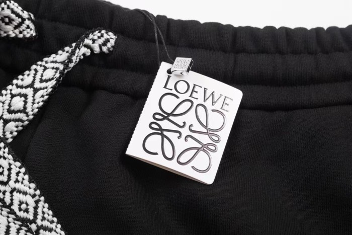 ★超人気 ロエベ コピーおすすめ クロスステッチアルファベットロゴ刺繍ファッショントレンド五分パンツ