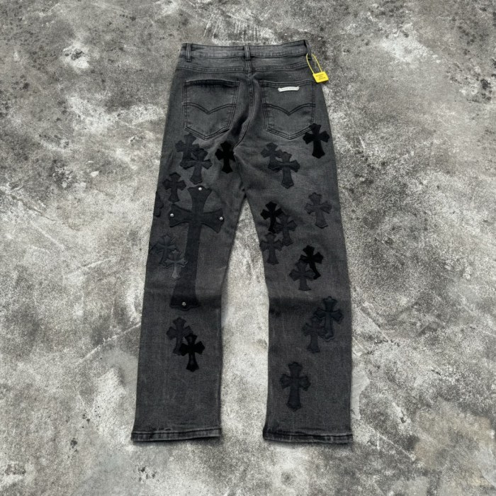 【限定】クロムハーツ n級品 メタルに皮の十字架を貼って旧ブラックロンドン牛王ジーンズ