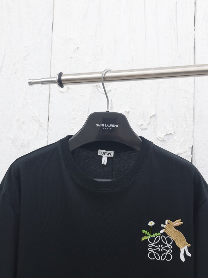 超話題! ロエベ スーパーコピー 25春夏新作ラウンドネック刺繍半袖Tシャツ