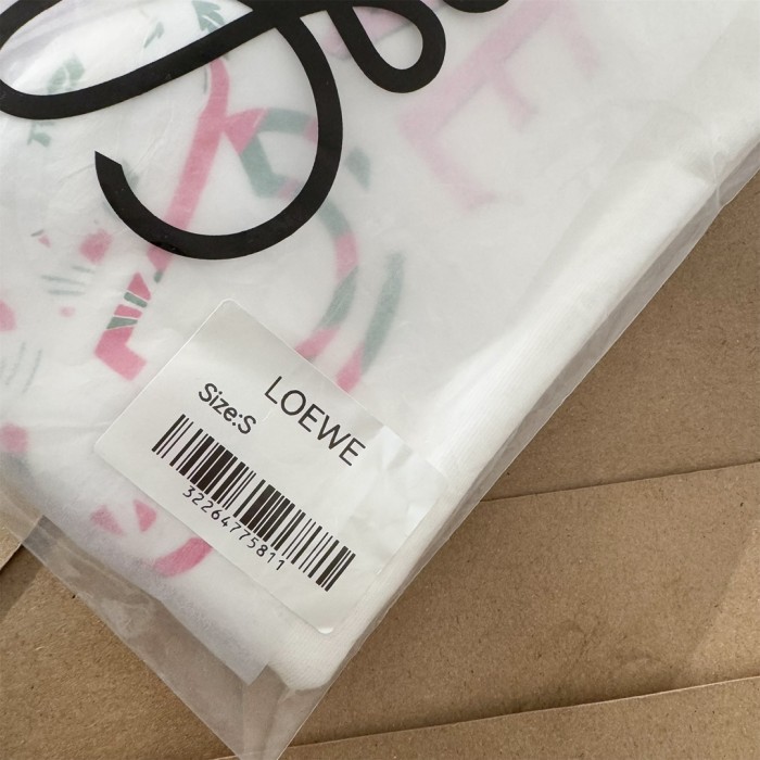 超奇跡の入荷☆ ロエベ 激安偽物 ペインティングショートスリーブTシャツ