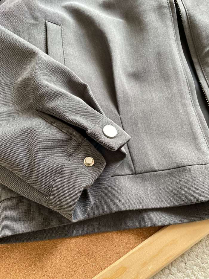 新作 プラダ スーパーコピー 春のシンプルショート丈開襟ジャケット2色