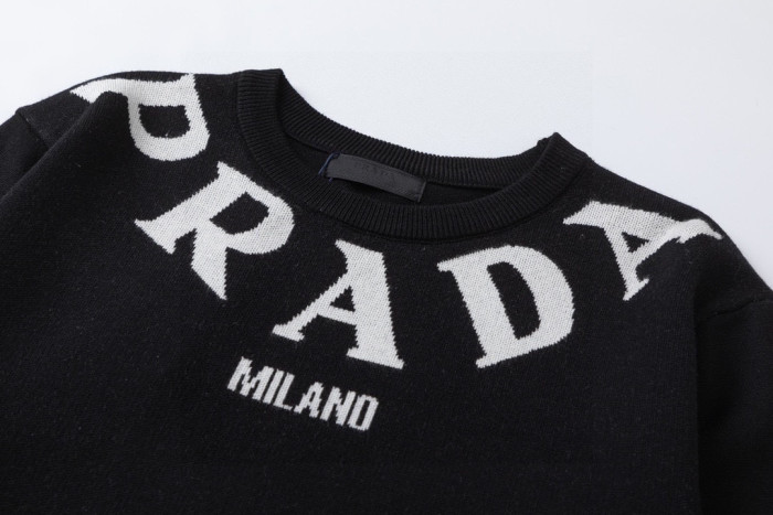 日本未入荷 プラダ 激安通販 シリーズ胸元ネックレスアルファベットフリル立体ジャカードセーター
