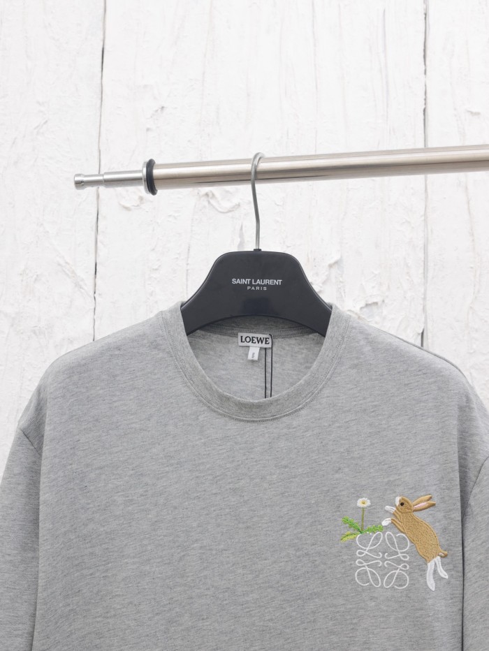 高品質 ロエベ n級品 25春夏新作ラウンドネック刺繍半袖Tシャツ