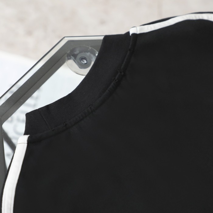 超奇跡の入荷☆ アディダス スーパーコピー BalenciagaXアディダス連名シリコンクルーネック半袖Tシャツ