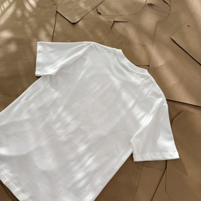 超奇跡の入荷☆ ロエベ 激安偽物 ペインティングショートスリーブTシャツ
