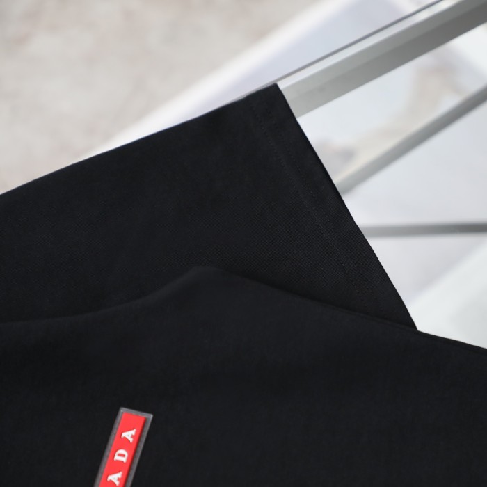 追跡付 プラダ スーパーコピー ファーロゴカジュアル丸首半袖Tシャツ