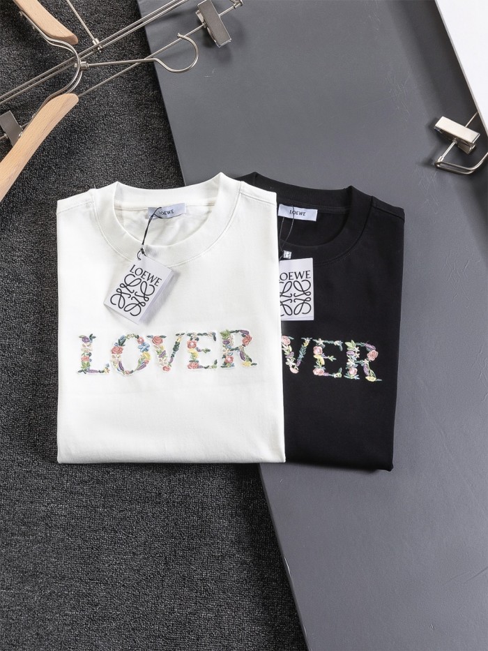 使い勝手良し ロエベ  偽物通販 25 ssコーナーアルファベット花卉立体刺繍アルファベット刺繍ロゴの丸首半袖