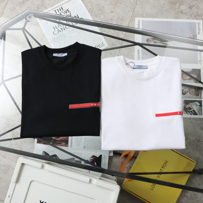 新作 プラダ  n級品 ファーロゴカジュアル丸首半袖Tシャツ