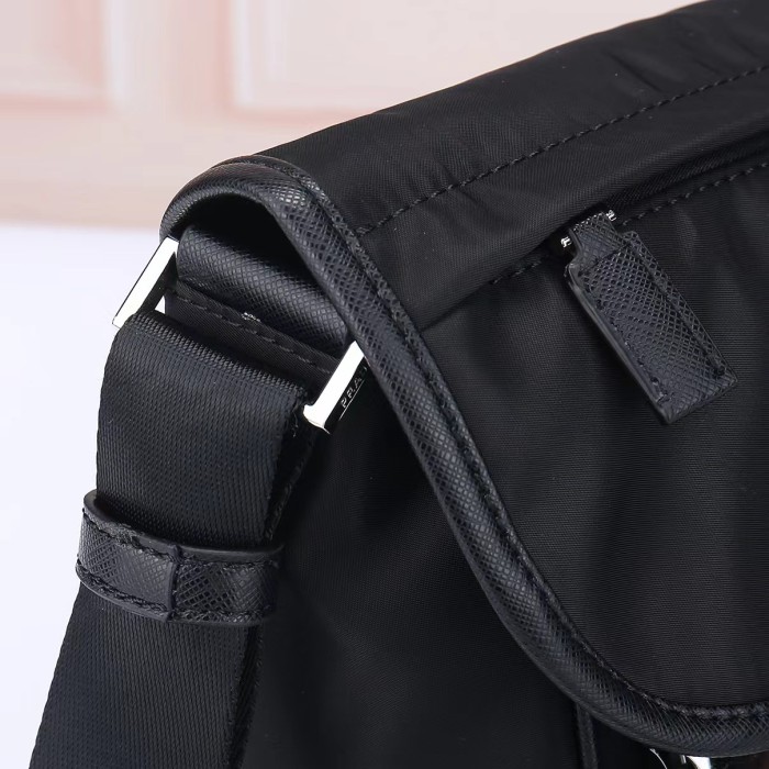 追跡付 プラダ n級品 メンズ ショルダーバック