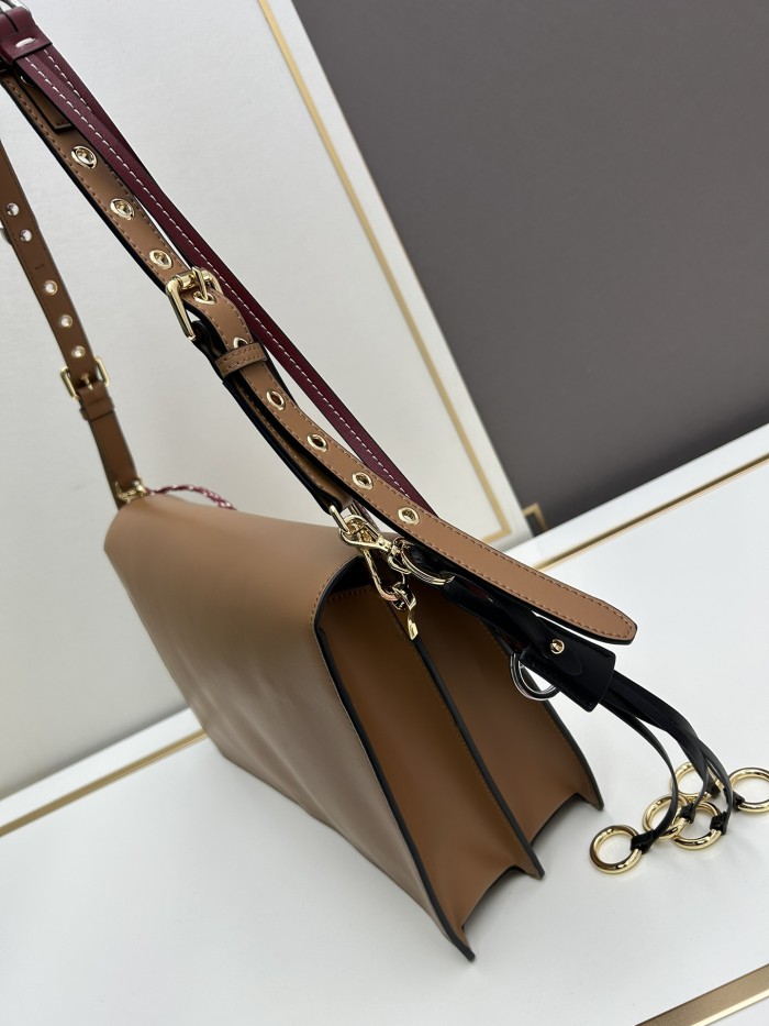 【限定】プラダ コピーおすすめ ショルダーバッグ