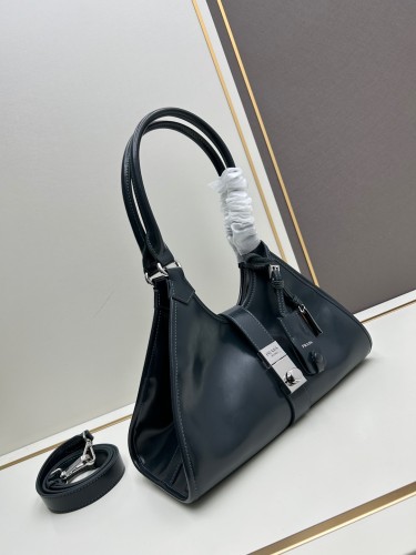 超奇跡の入荷☆ プラダ n級品 ショルダーバッグ