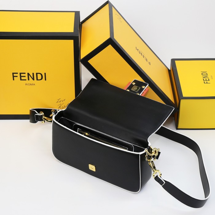 【限定】フェンディ コピー レディースショルダーバック