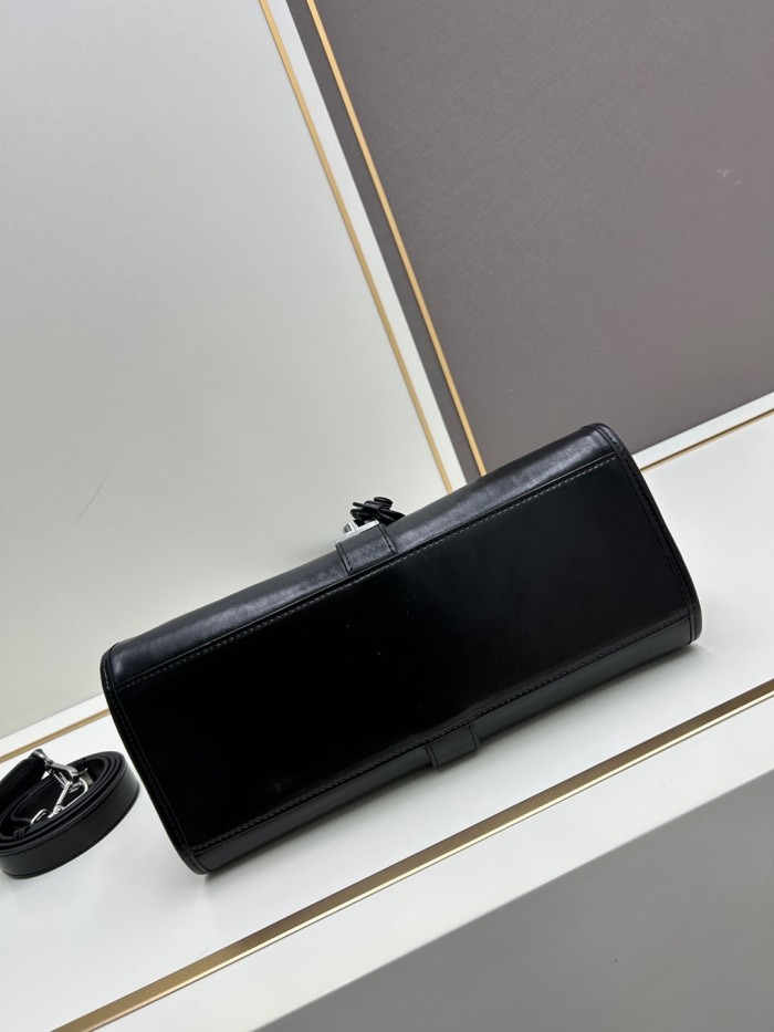 【限定】 プラダ コピーおすすめ ショルダーバッグ