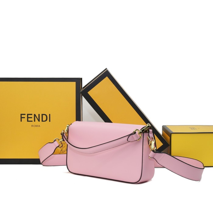 日本未入荷 フェンディ コピー レディースショルダーバック