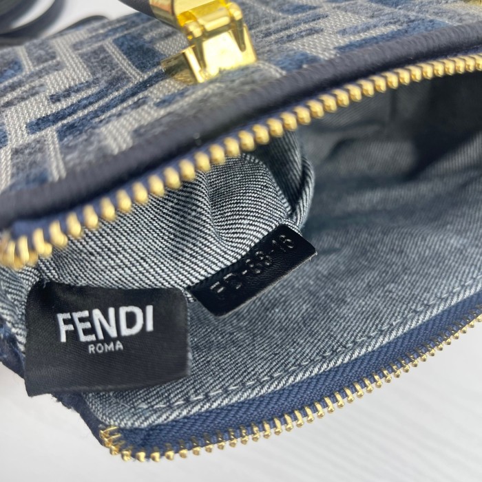 超話題! フェンディ n級品 レディースショルダーバック