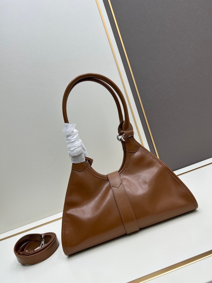 日本未入荷 プラダ 偽物通販 ショルダーバッグ