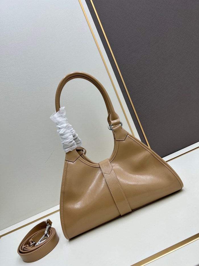 使い勝手良し プラダ n級品 ショルダーバッグ