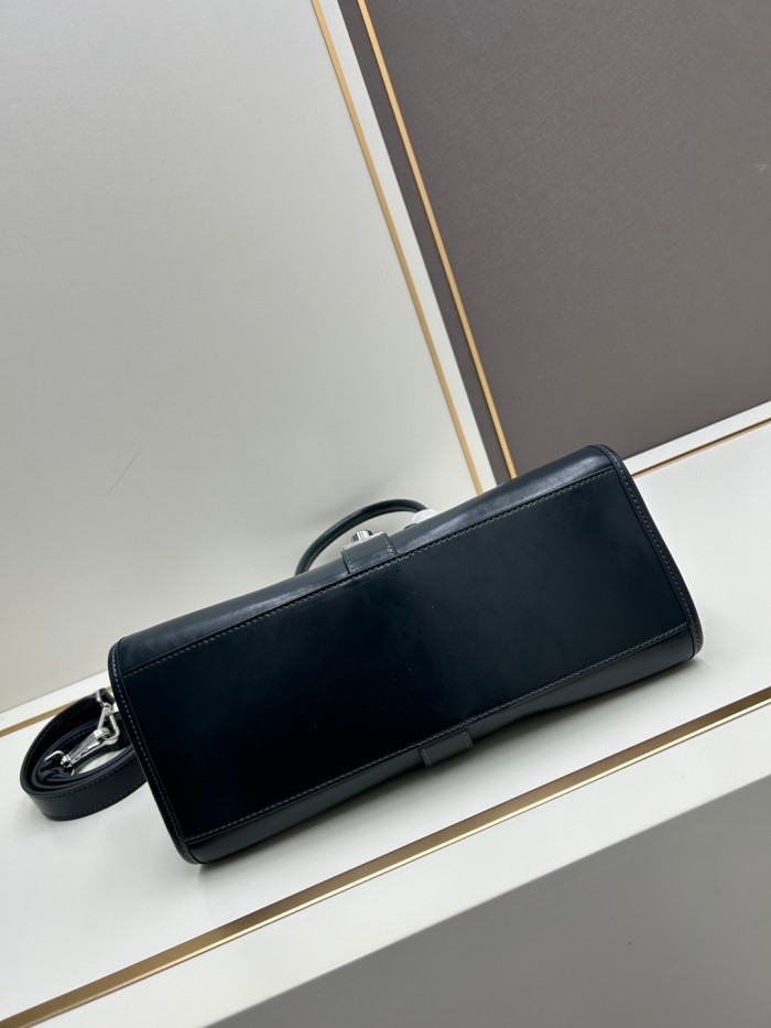 超奇跡の入荷☆ プラダ n級品 ショルダーバッグ
