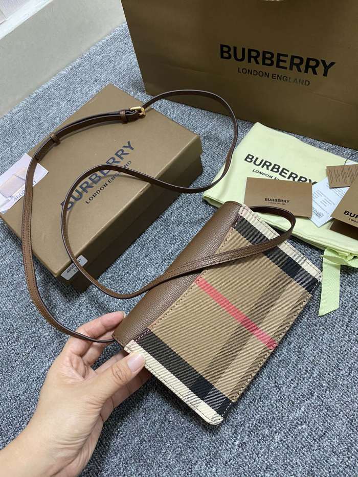高品質  バーバリー 偽物通販  レディース  ショルダーバック