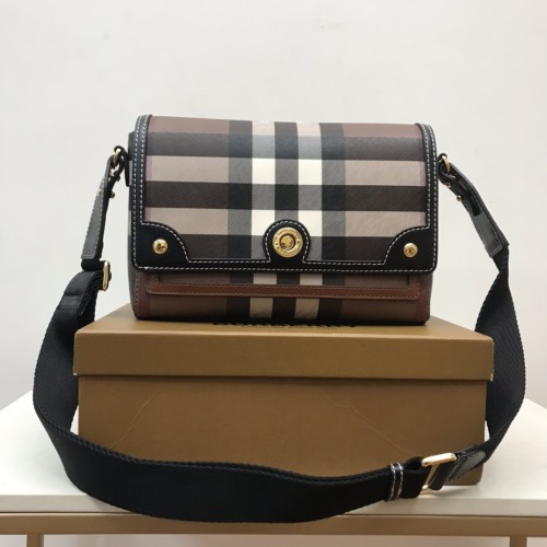 一目惚れ♪ バーバリー n級品 レディース  ショルダーバック