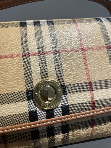 使い勝手良し バーバリー 激安通販 レディース  ショルダーバック