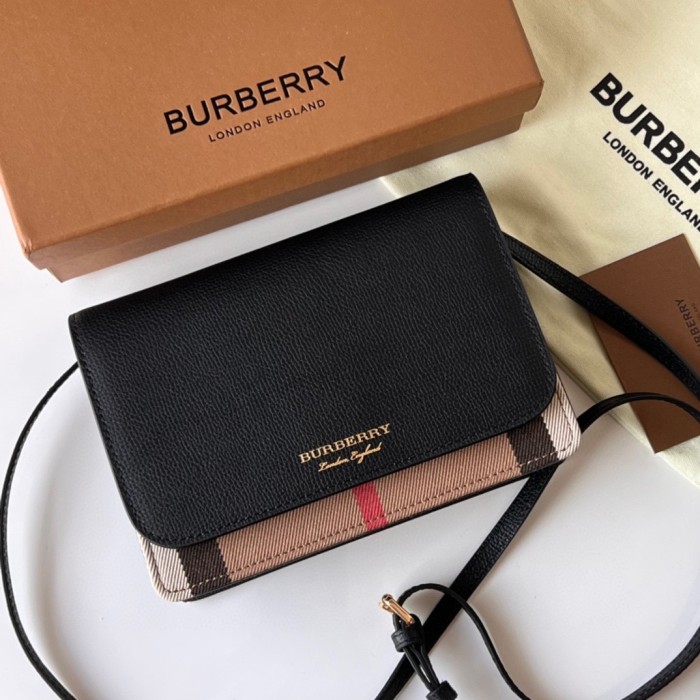 【限定】 バーバリー n級品 レディース ショルダーバック