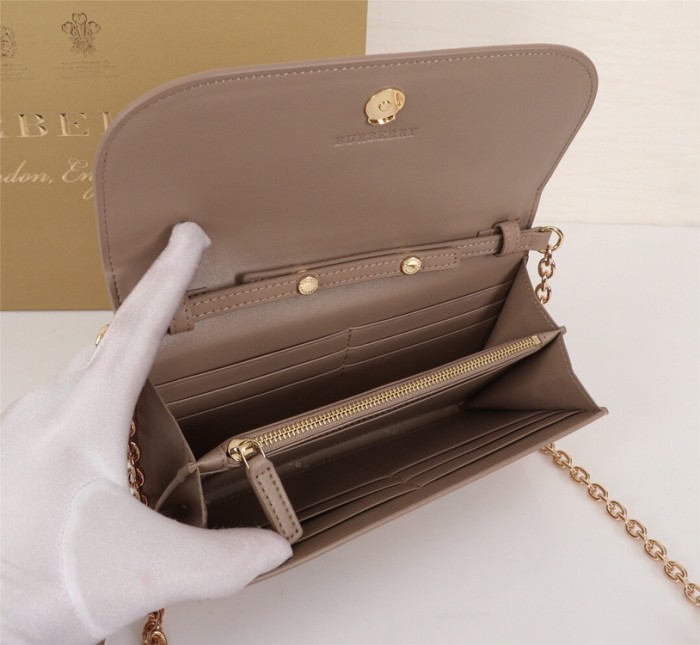 超奇跡の入荷☆ バーバリー 偽物通販  レディース  ショルダーバック