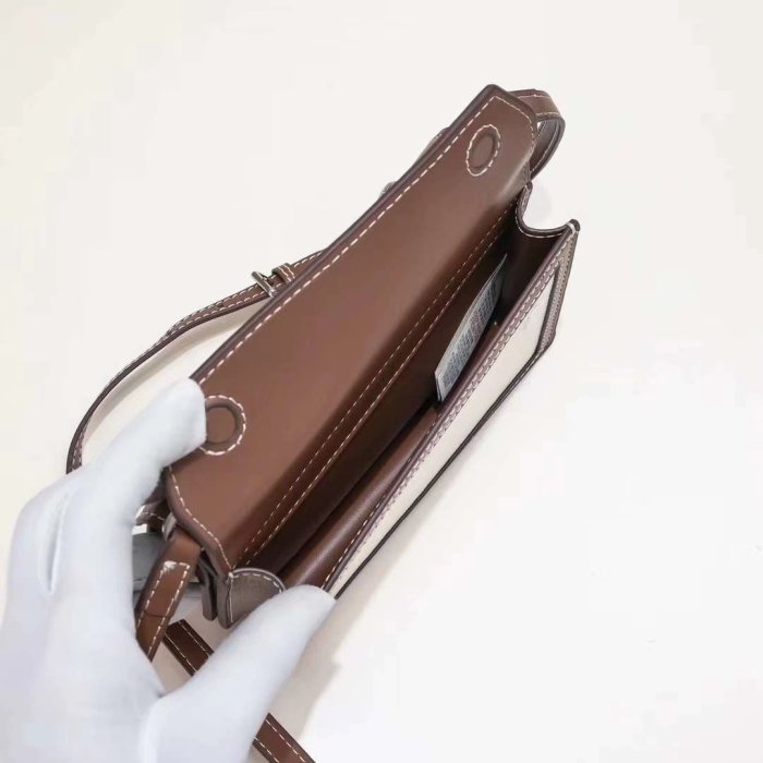 日本未入荷 バーバリー 激安偽物 レディース ショルダーバック