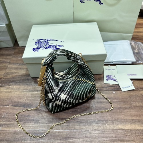入手困難 バーバリー n級品 レディース  ショルダーバック