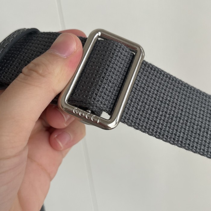 累積売上総額第１位！グッチ 偽物通販 メンズ ショルダーバック