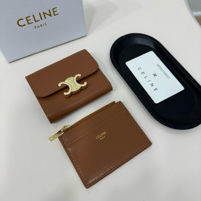 使い勝手良し セリーヌ 偽物通販 短財布