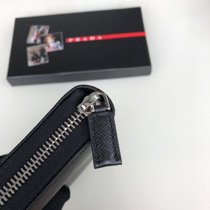 【話題商品！】プラダ 激安偽物 長財布