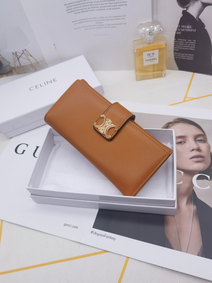 累積売上総額第１位！セリーヌ n級品 長財布