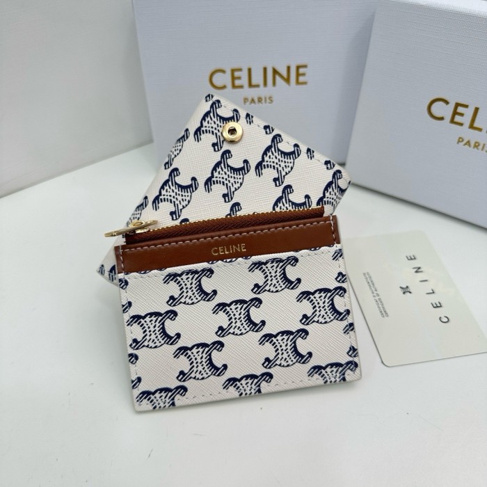 超奇跡の入荷☆ セリーヌ コピーおすすめ 短財布